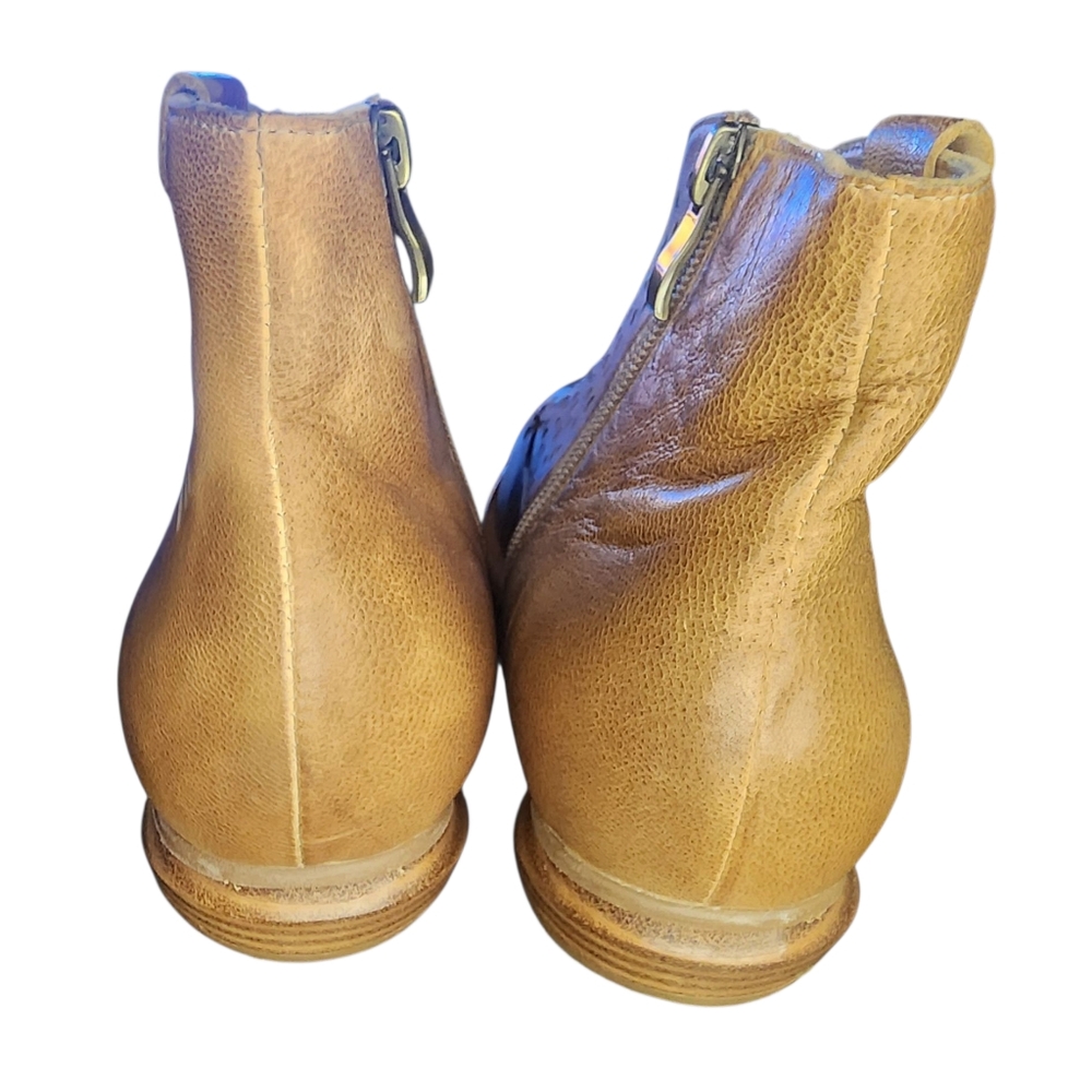 Antelope Perforated Ankle Bootie, Womens 38 EU (8-8.5 US) - Picture 5 of 10